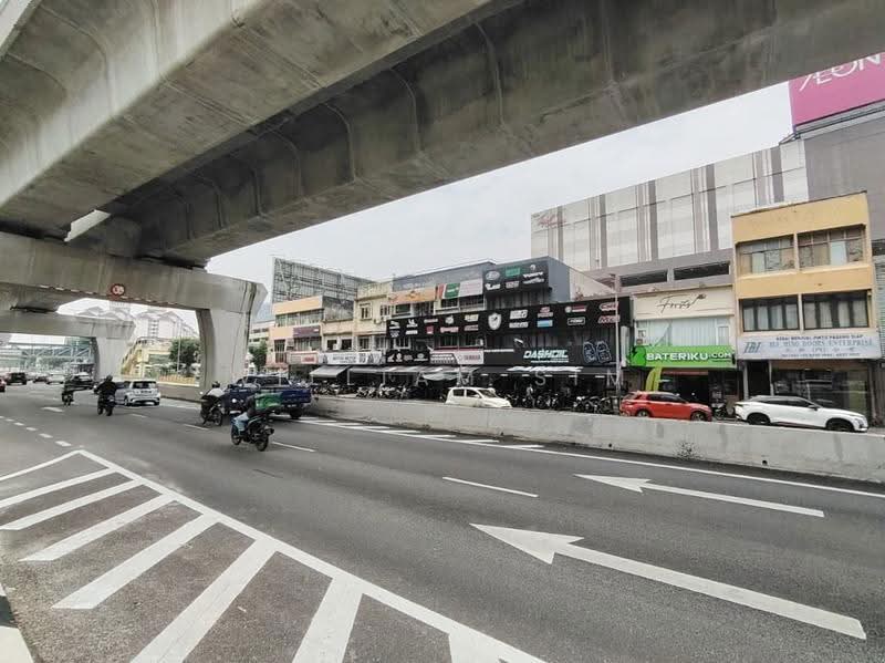 Shop for Rent in Kepong (Kuala Lumpur) - William Sim - Exterior - PropertyGuru.com.my