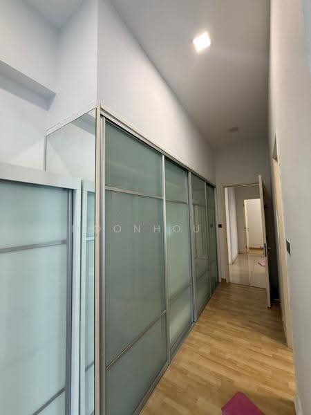 Condominium for Rent at Amaya Saujana - Moonhou . - Corridor - PropertyGuru.com.my