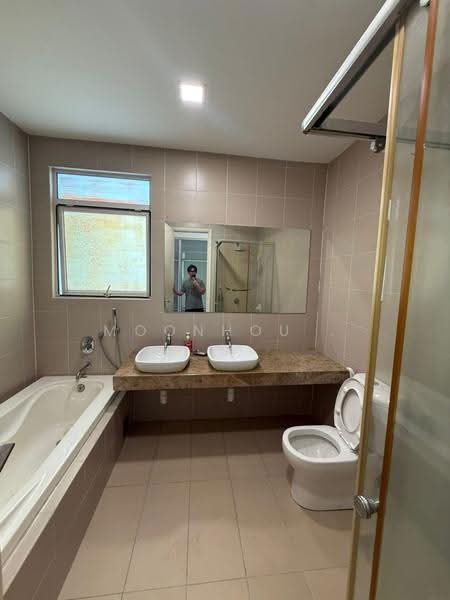 Condominium for Rent at Amaya Saujana - Moonhou . - Bathroom - PropertyGuru.com.my