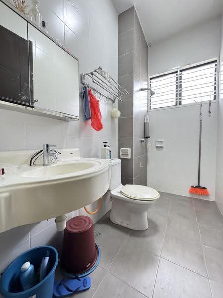 Terraced House for Sale in Bandar Puteri Puchong (Puchong) - Jayden Lee - Bathroom - PropertyGuru.com.my