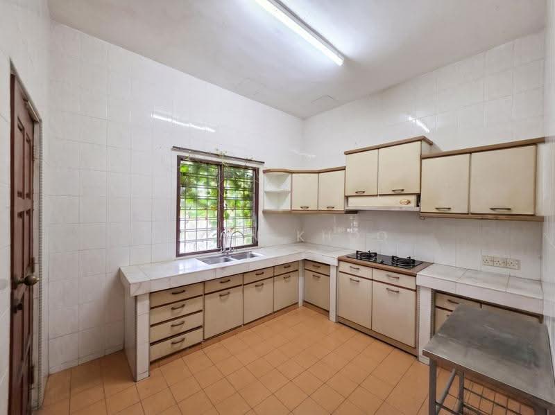 Bungalow House untuk Dijual di Housing Trust (Ipoh) - Qazin Khoo - Kitchen - PropertyGuru.com.my