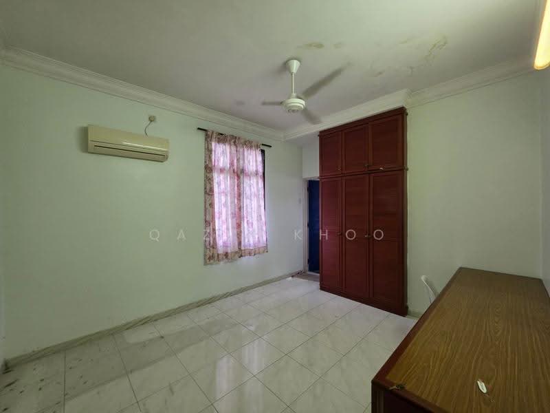 Bungalow House untuk Dijual di Housing Trust (Ipoh) - Qazin Khoo - Bedroom - PropertyGuru.com.my