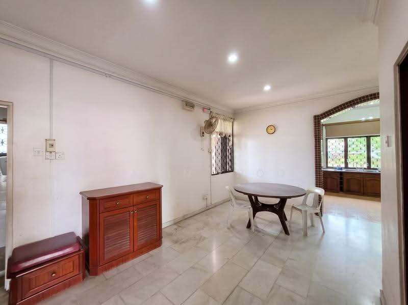 Bungalow House untuk Dijual di Housing Trust (Ipoh) - Qazin Khoo - Living Room - PropertyGuru.com.my