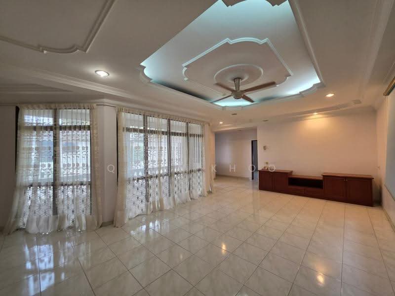 Bungalow House untuk Dijual di Housing Trust (Ipoh) - Qazin Khoo - Living Room - PropertyGuru.com.my