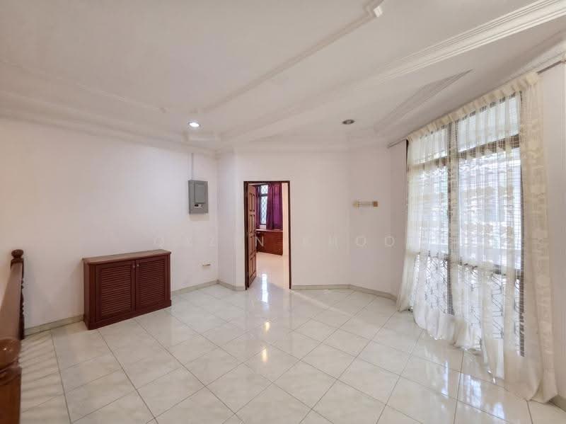 Bungalow House untuk Dijual di Housing Trust (Ipoh) - Qazin Khoo - Living Room - PropertyGuru.com.my