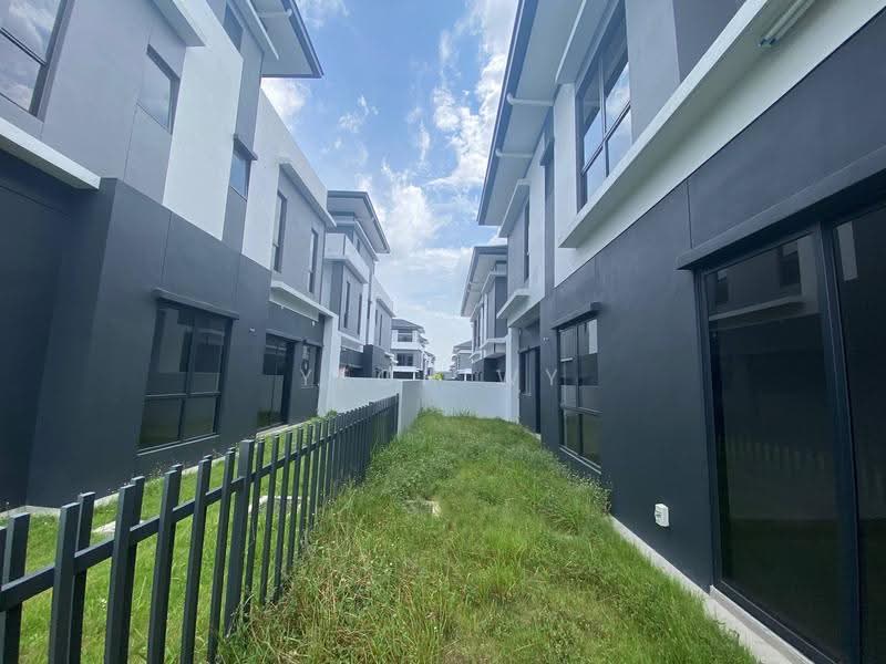 Rumah Berkembar untuk Dijual di Eco Ardence (Setia Alam) - Yeoh WY - Exterior - PropertyGuru.com.my