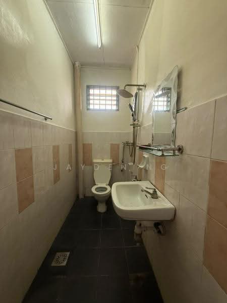 2-storey Terraced House for Sale in Bandar Putra Kulai (Kulai) - Jayden Ng - Bathroom - PropertyGuru.com.my