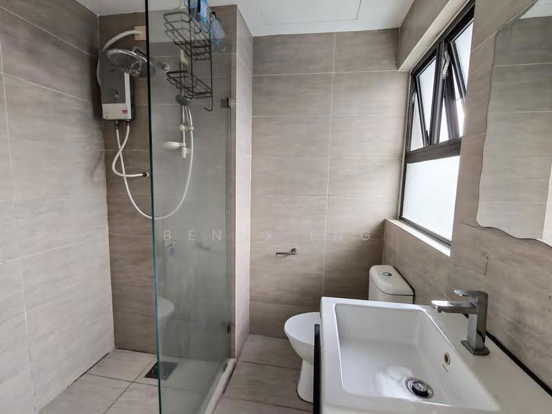 Kediaman Servis untuk Dijual di Maisson - Benny Eng - Bathroom - PropertyGuru.com.my