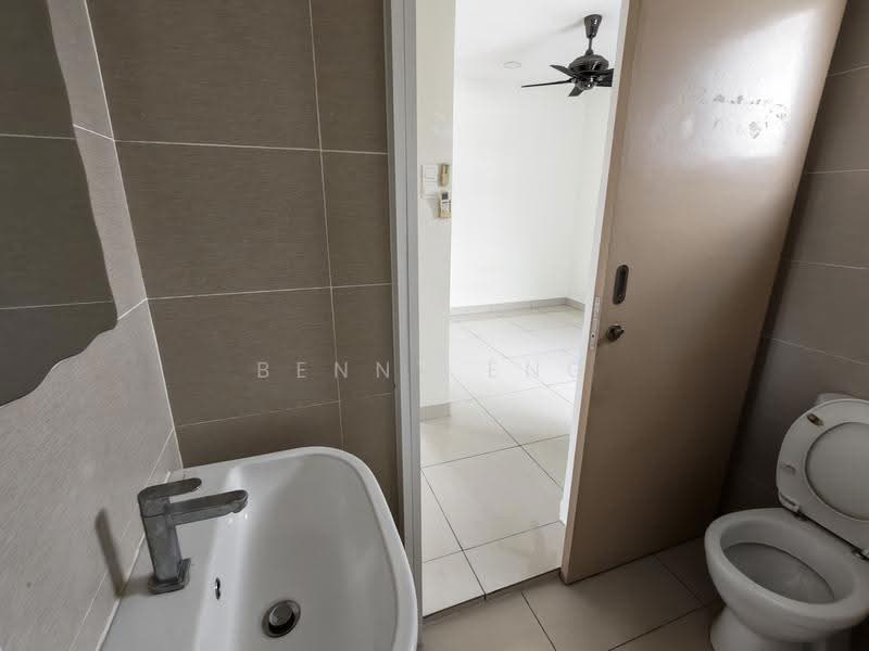Kediaman Servis untuk Dijual di Maisson - Benny Eng - Bathroom - PropertyGuru.com.my