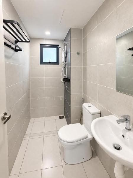 Kediaman Servis untuk Disewa di One Equine - ANie Hin - Bathroom - PropertyGuru.com.my