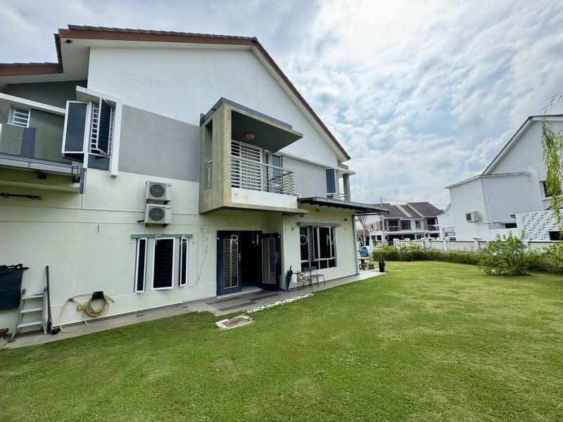 Semi-Detached House for Sale in Alam Suria (Puncak Alam) - Fazri Omar - Exterior - PropertyGuru.com.my
