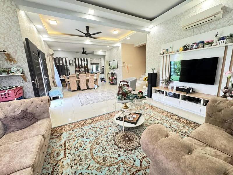 Semi-Detached House for Sale in Alam Suria (Puncak Alam) - Fazri Omar - Living Room - PropertyGuru.com.my