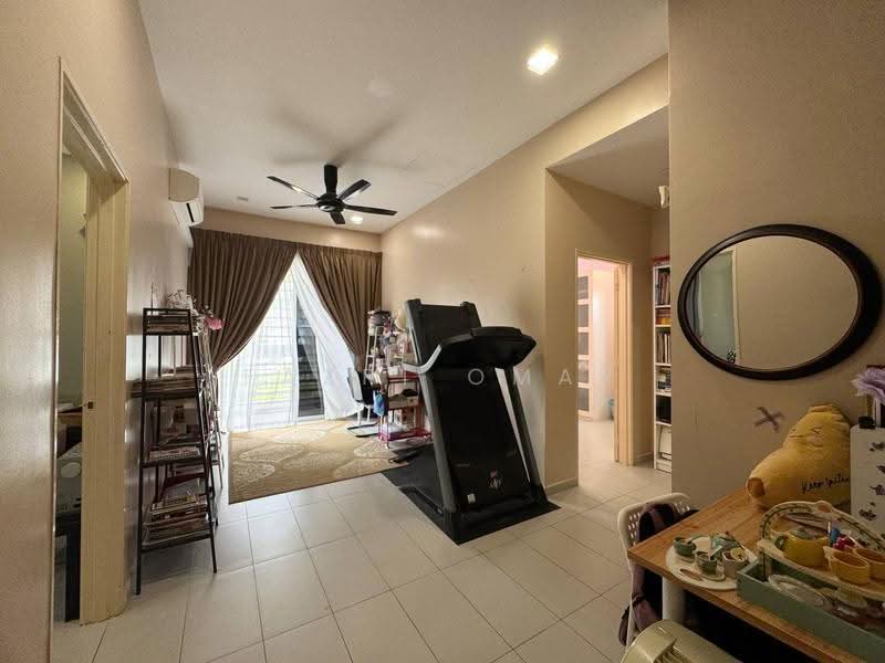 Semi-Detached House for Sale in Alam Suria (Puncak Alam) - Fazri Omar - Living Room - PropertyGuru.com.my