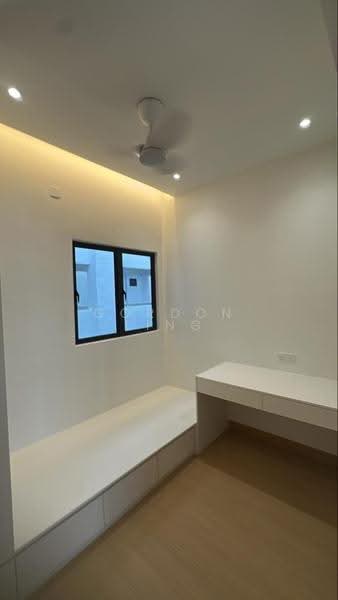 Service Residence for Sale at Traders Park - Gordon Ling - Study - PropertyGuru.com.my