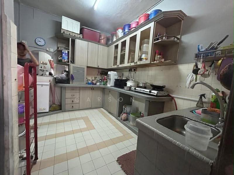 Rumah Teres 2-Tingkat untuk Dijual di Taman Desa Jaya (Johor Bahru) - Carson . - Kitchen - PropertyGuru.com.my