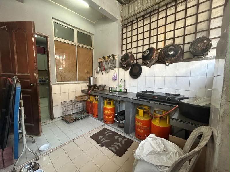 Rumah Teres 2-Tingkat untuk Dijual di Taman Desa Jaya (Johor Bahru) - Carson . - Kitchen - PropertyGuru.com.my