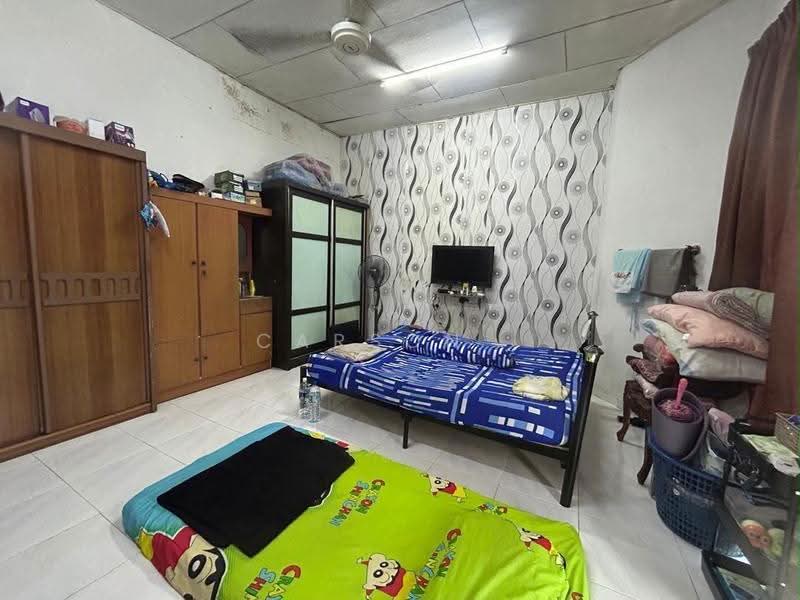 Rumah Teres 2-Tingkat untuk Dijual di Taman Desa Jaya (Johor Bahru) - Carson . - Bedroom - PropertyGuru.com.my