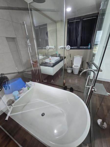 Kondominium untuk Disewa di Bora Residences - Emma Lee - Bathroom - PropertyGuru.com.my
