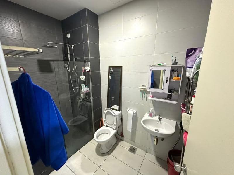 Apartment for Sale at Impian Senibong Apartment - Jayden Ng - Bathroom - PropertyGuru.com.my