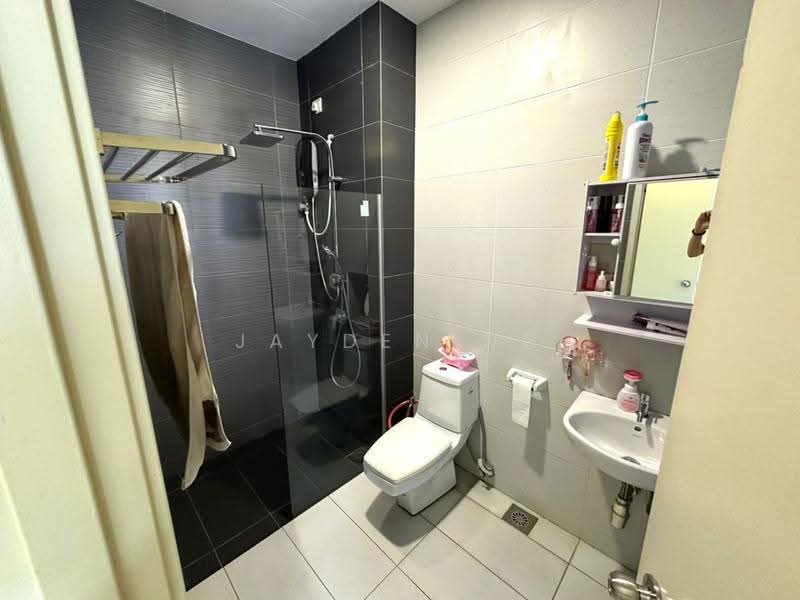 Apartment for Sale at Impian Senibong Apartment - Jayden Ng - Bathroom - PropertyGuru.com.my
