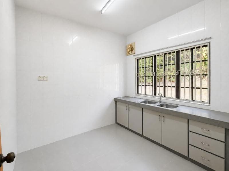 Rumah Teres 2-Tingkat untuk Dijual di Taman Jasmin (Kajang) - Mac Chong - Kitchen - PropertyGuru.com.my
