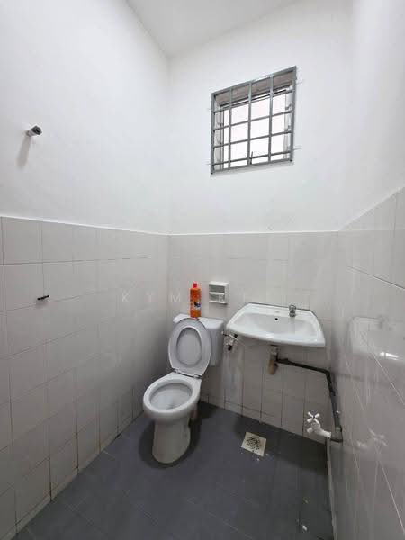 Rumah Teres 1-Tingkat untuk Dijual di Masai (Johor) - Kym Kee - Bathroom - PropertyGuru.com.my