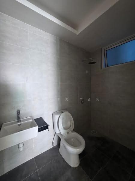 Condominium for Sale at QuayWest Residence - James Tan - Bathroom - PropertyGuru.com.my