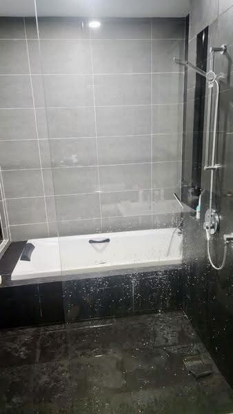 Condominium for Rent at Sunway Mont Residences - Peter Tan - Bathroom - PropertyGuru.com.my