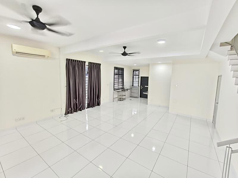 Rumah Teres 2-Tingkat untuk Disewa di Taman Pelangi Indah (Ulu Tiram) - Sunny Chuang - PropertyGuru.com.my