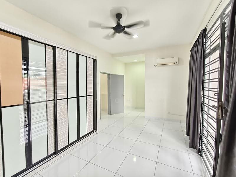 Rumah Teres 2-Tingkat untuk Disewa di Taman Pelangi Indah (Ulu Tiram) - Sunny Chuang - PropertyGuru.com.my