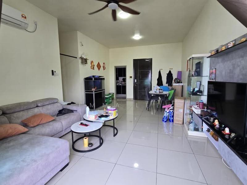 Kediaman Servis untuk Dijual di D'Summit Residences - Emma Lee - Living Room - PropertyGuru.com.my