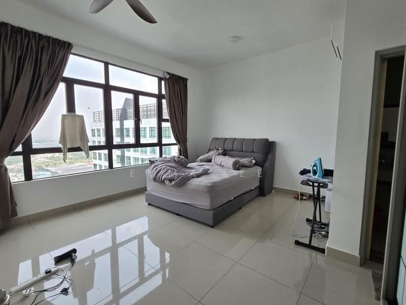 Kediaman Servis untuk Dijual di D'Summit Residences - Emma Lee - Bedroom - PropertyGuru.com.my