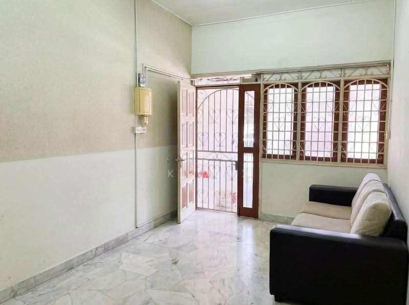 Rumah Teres 1-Tingkat untuk Dijual di Taman Ipoh Timur (Ipoh) - Ck Max - Living Room - PropertyGuru.com.my