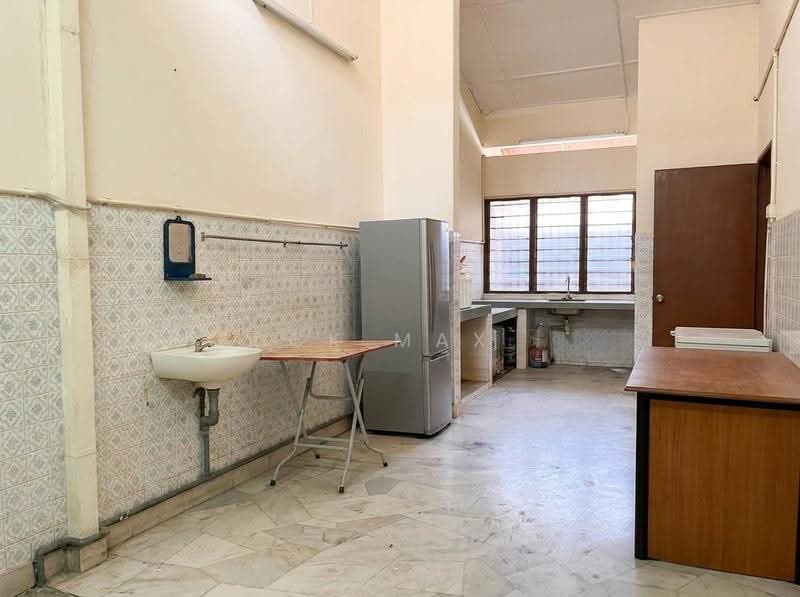 Rumah Teres 1-Tingkat untuk Dijual di Taman Ipoh Timur (Ipoh) - Ck Max - Kitchen - PropertyGuru.com.my