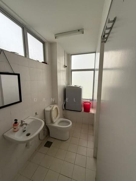 Kediaman Servis untuk Disewa di Domain 4 @ NeoCyber - Daniel Je - Bathroom - PropertyGuru.com.my
