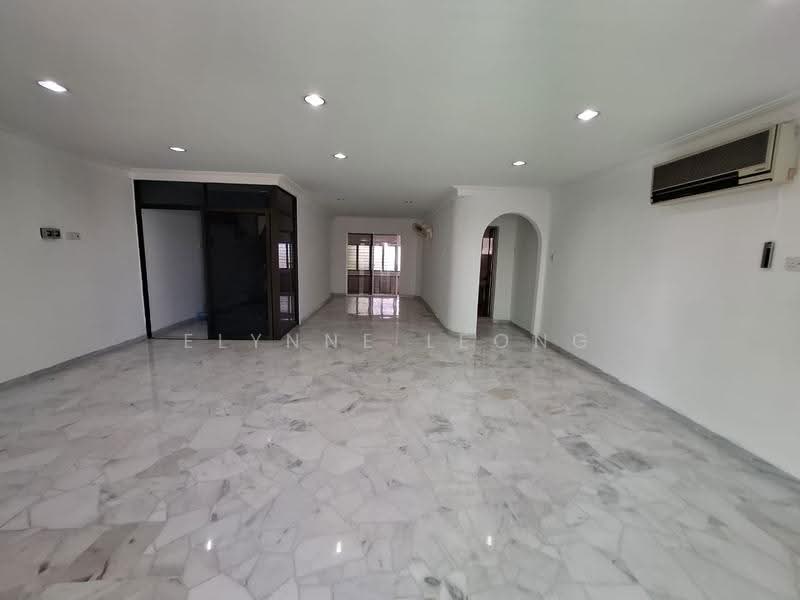 2.5-storey Terraced House for Sale in Batu Ferringhi (Penang) - Elynne Leong - Living Room - PropertyGuru.com.my