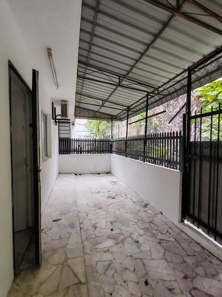 2.5-storey Terraced House for Sale in Batu Ferringhi (Penang) - Elynne Leong - Exterior - PropertyGuru.com.my