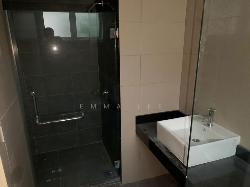 Pangsapuri untuk Dijual di Larkin Residence Phase 2 - Emma Lee - Bathroom - PropertyGuru.com.my