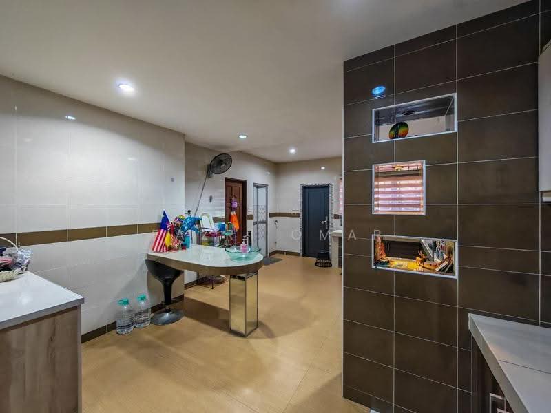 Terraced House for Sale in Bandar Baru Nilai (Nilai) - Fazri Omar - Kitchen - PropertyGuru.com.my
