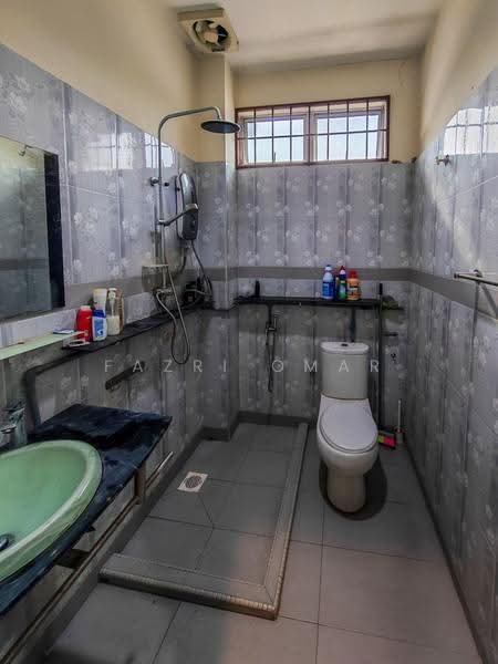 Terraced House for Sale in Bandar Baru Nilai (Nilai) - Fazri Omar - Bathroom - PropertyGuru.com.my