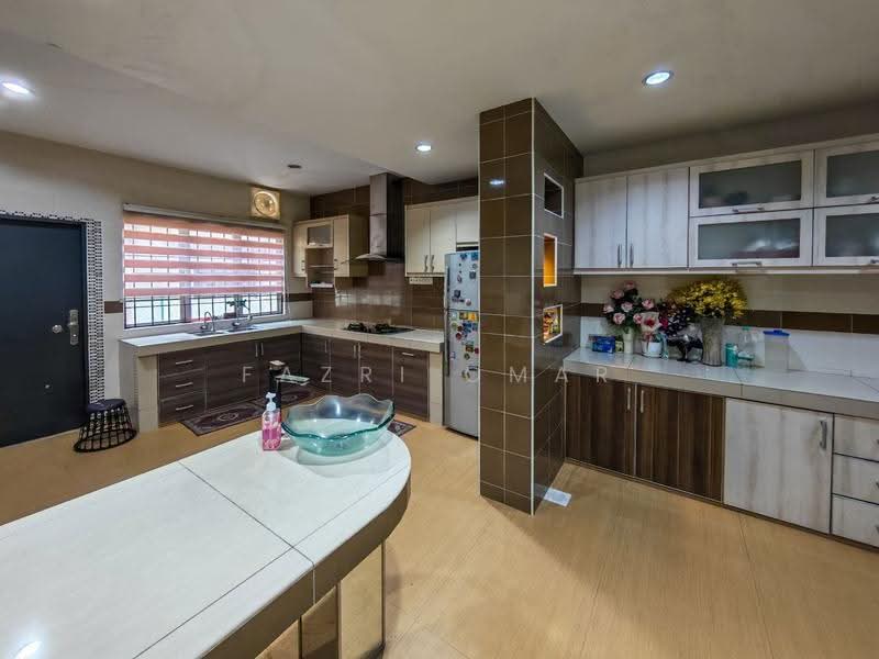 Terraced House for Sale in Bandar Baru Nilai (Nilai) - Fazri Omar - Kitchen - PropertyGuru.com.my