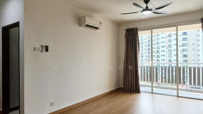 Kediaman Servis untuk Disewa di KSL Residence @ Daya - Nico Chong - Living Room - PropertyGuru.com.my