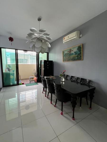 Rumah Teres untuk Dijual di Taman Laguna (Johor Bahru) - Emma Lee - Dining Room - PropertyGuru.com.my
