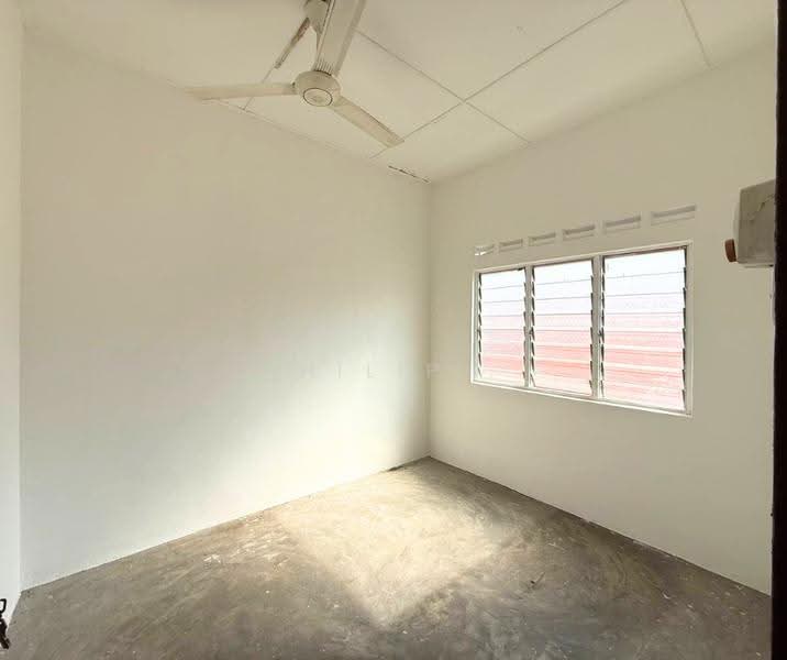 Flat for Sale at Taman Pulai Utama - Philip . - Interior - PropertyGuru.com.my