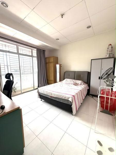 Rumah Teres 2.5-Tingkat untuk Dijual di Taman Setia Indah (Tebrau) - Carson . - Bedroom - PropertyGuru.com.my
