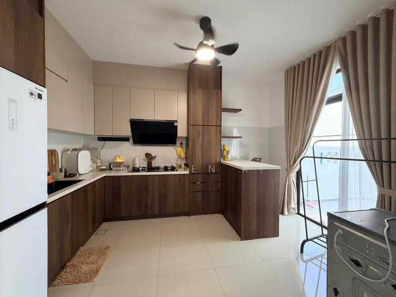 Cluster House for Sale in Eco Botanic (Iskandar Puteri (Nusajaya)) - NG ZEN XI - Kitchen - PropertyGuru.com.my