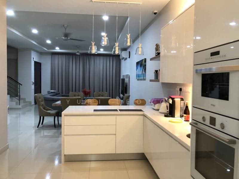 Rumah Teres 2-Tingkat untuk Dijual di Bandar Saujana Putra (Tanjong Duabelas) - Yubi Leong - Kitchen - PropertyGuru.com.my