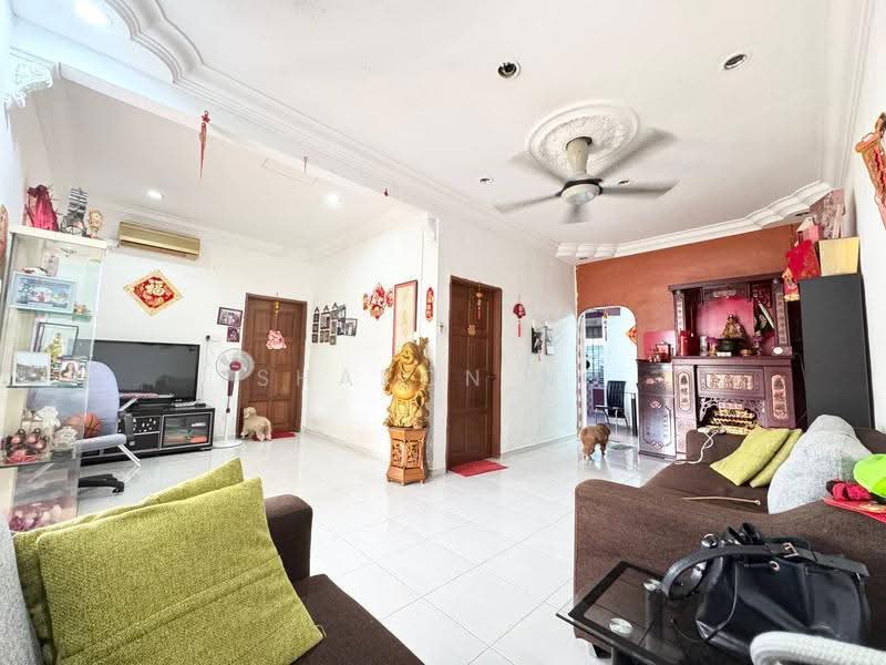 Rumah Teres 1-Tingkat untuk Dijual di Skudai (Johor) - Sharon Ng - Living Room - PropertyGuru.com.my