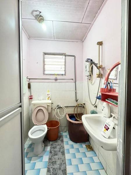 Rumah Teres 1-Tingkat untuk Dijual di Skudai (Johor) - Sharon Ng - Bathroom - PropertyGuru.com.my