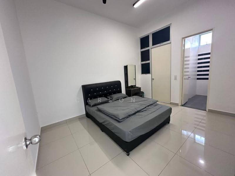 3-storey Terraced House for Sale in Taman Mount Austin (Tebrau) - Carson . - Bedroom - PropertyGuru.com.my